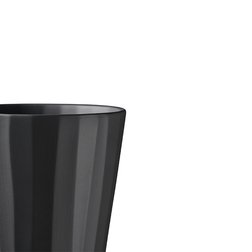 Obaly na květináče Umea Pure zaujmou jemným reliéfem a barevností